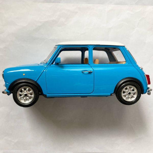 Bburago | Mini Cooper 1969 light blue without packaging