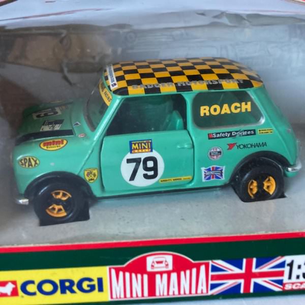 Corgi | 04431 Mighty Minis Racing Car No. 79 Sam Roach pastel green