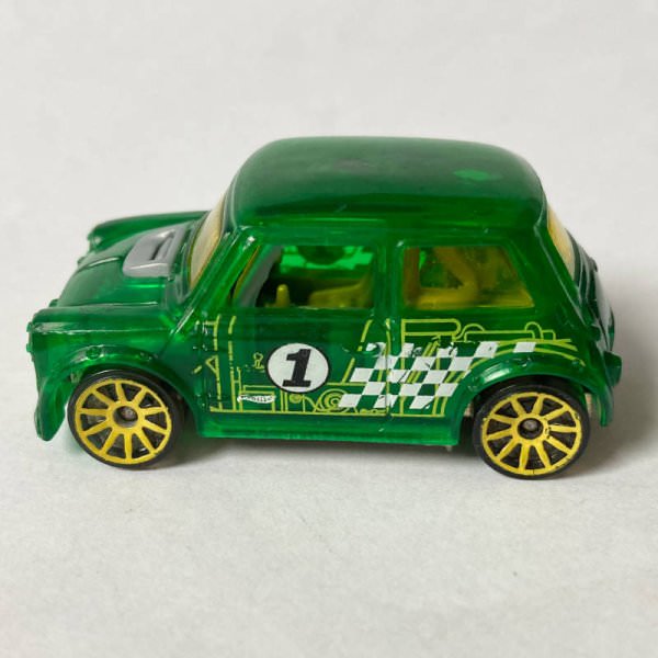 Hot Wheels | Morris Mini X-Raycers green transparent from 2012 X-Raycers 5-Pack